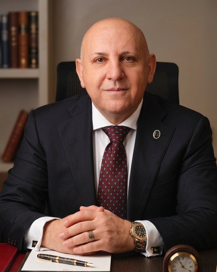 Dr. Masoud Jasraui, Geschäftsführer der Schelers UG
